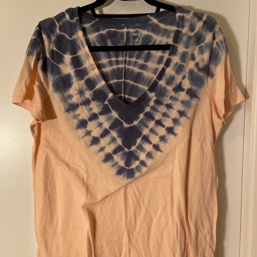 Tie Dye  V-neck